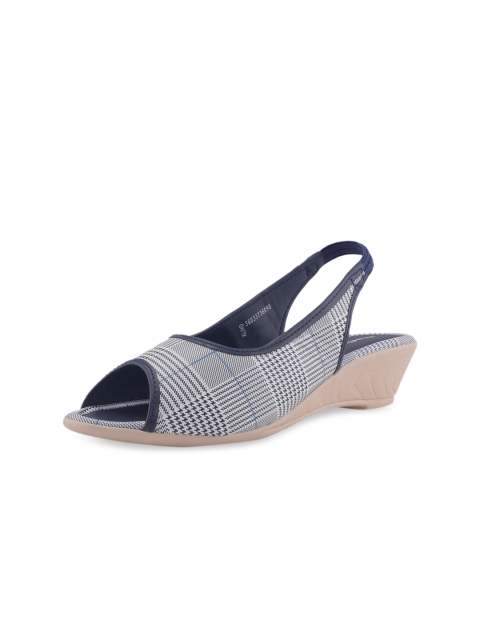 

Khadims Girls Navy Blue & White Woven Design Heels