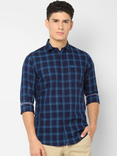 

Solly Jeans Co. Men Navy Blue & Beige Regular Fit Checked Casual Shirt