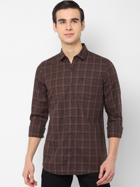 

Solly Jeans Co. Men Brown & White Regular Fit Checked Casual Shirt