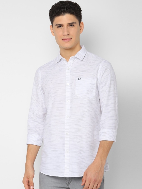 

Solly Jeans Co. Men White Regular Fit Printed Casual Shirt