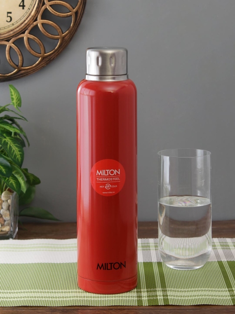 

Milton Unisex Red Solid Vaccum Insulated Elfin Thermosteel Flask