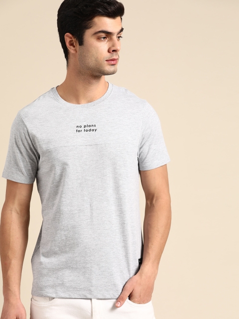 

ether Men Grey Melange Solid Round Neck T-shirt