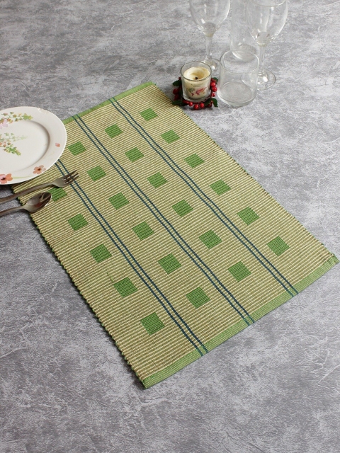 

Soumya Set of 6 Green & Beige Geometric Reversible Table Placemats
