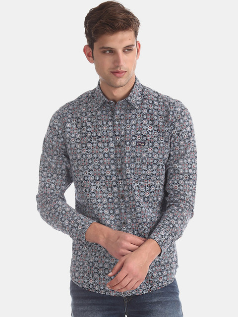 

U.S. Polo Assn. Men Blue & White Regular Fit Printed Casual Shirt