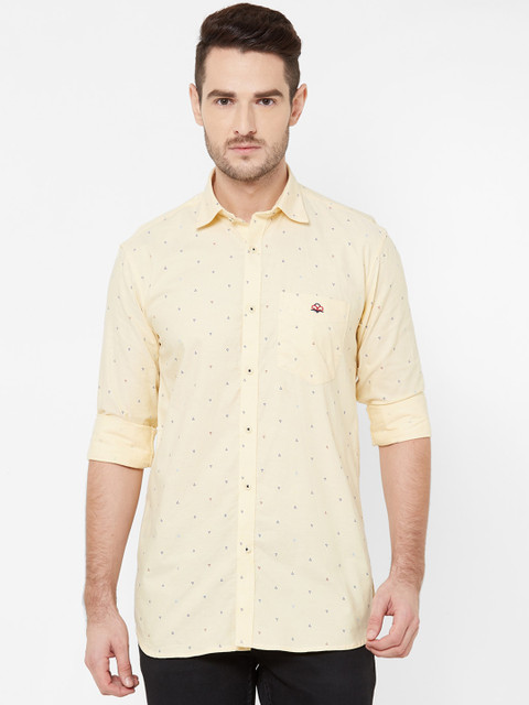 

Donzell Men Yellow Comfort Regular Fit Printed Casual Shirt