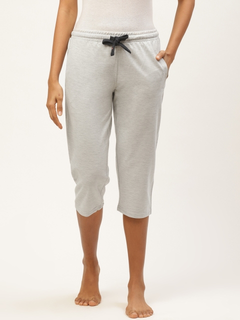

Sweet Dreams Women Off-White Solid Regular Fit Lounge Capris