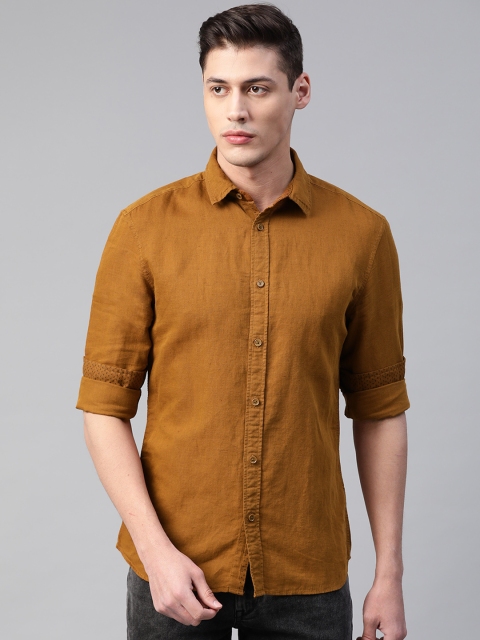

Marks & Spencer Men Mustard Brown Regular Fit Solid Casual Shirt