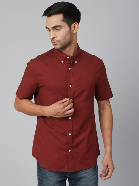 

Marks & Spencer Men Maroon Regular Fit Solid Casual Shirt