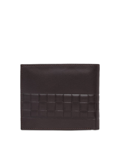 

Teakwood Leathers Men Brown Textured Two Fold Leather Wallet