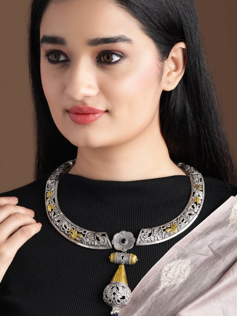 

Rubans Gold-Toned Oxidised Silver Plated Textured Handcrafted Necklace