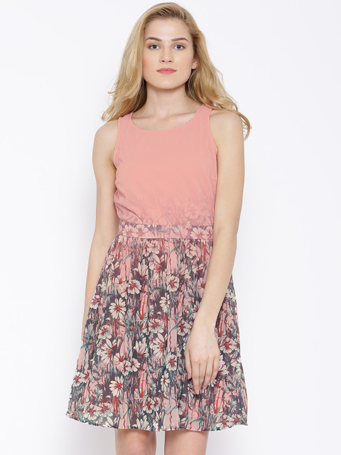 

Vero Moda Multicoloured Printed Fit & Flare Dress, Multi