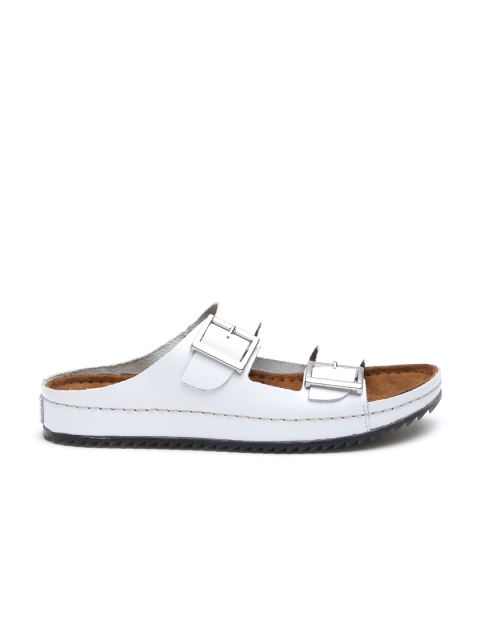 

Clarks Men White Leather Sandals
