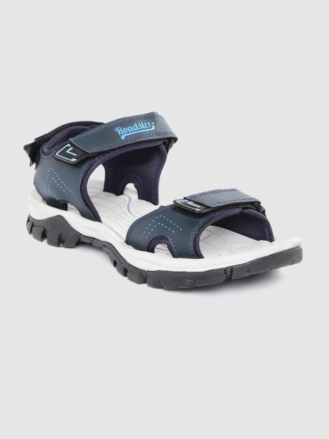 

Roadster Men Navy Solid Sports Sandals, Navy blue