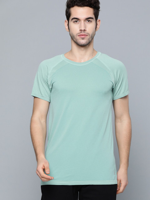 

HRX by Hrithik Roshan Men Aquifer Solid Seamless Rapid-Dry Yoga T-shirt, Turquoise blue
