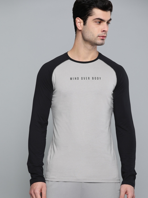 

HRX by Hrithik Roshan Men Anthracite & Wet Weather Organic Cotton Bio-Wash Yoga T-shirt, Grey