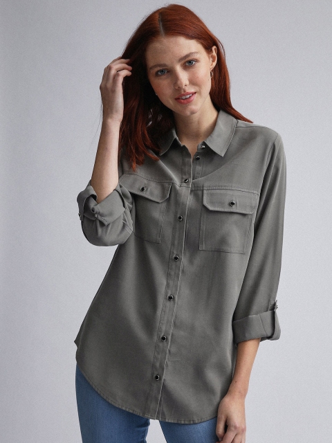 

DOROTHY PERKINS Women Grey Regular Fit Solid Casual Shirt