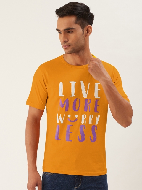 

PRINTOCTOPUS Men Mustard Yellow & Off-White Printed Round Neck T-shirt