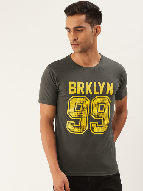

PRINTOCTOPUS Men Charcoal Grey Yellow Varsity Printed Round Neck Pure Cotton T-shirt