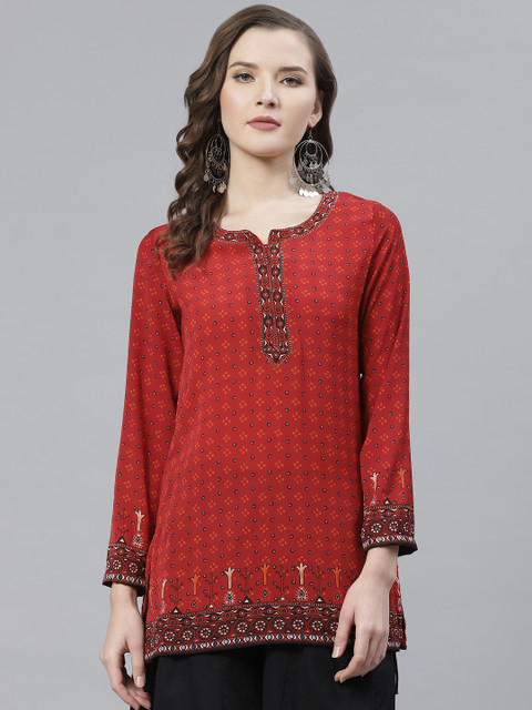 

Biba Women Maroon Bandhani Print Straight Kurti