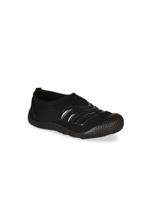 

Bubblegummers Boys Black Solid Slip-On Sneakers
