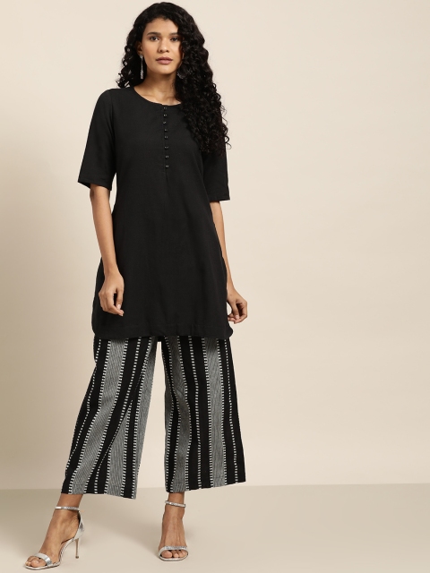 

Sangria Women Black & White Solid Straight Kurta With Palazzos