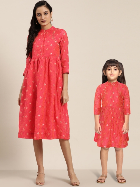 

Sangria Women Pink & Golden Woven Design A-Line Dress