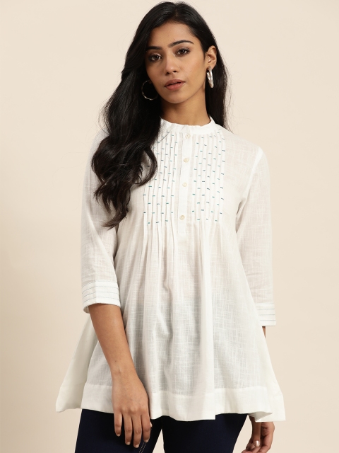 

Sangria Women White Solid A-Line Top