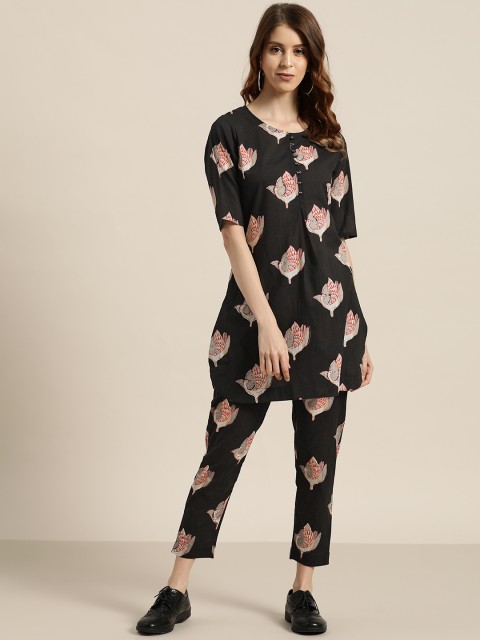 

Sangria Women Black & Beige Printed Kurta With Trousers