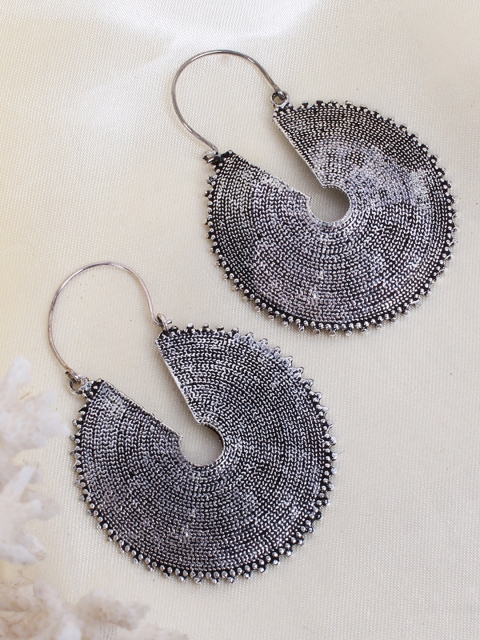 

Ayesha Silver-Toned Oxidised Circular Hoop Earrings