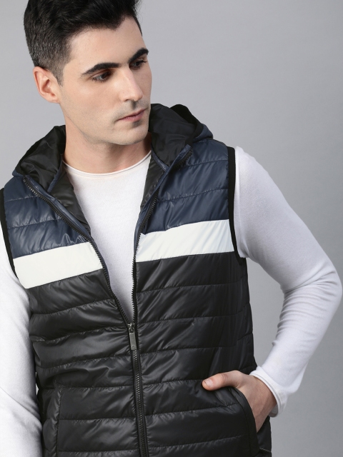 

WROGN Men Black Striped Puffer Jacket