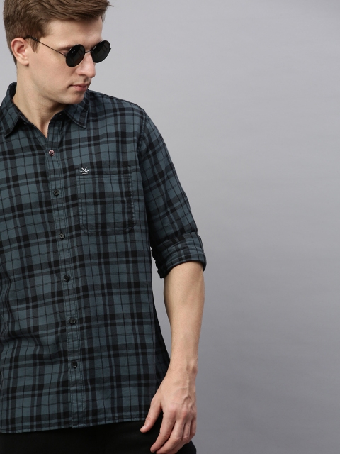 

WROGN Men Grey & Black Slim Fit Checked Casual Shirt