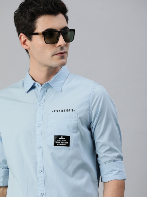 

WROGN Men Blue Slim Fit Solid Printed Detailed Casual Shirt