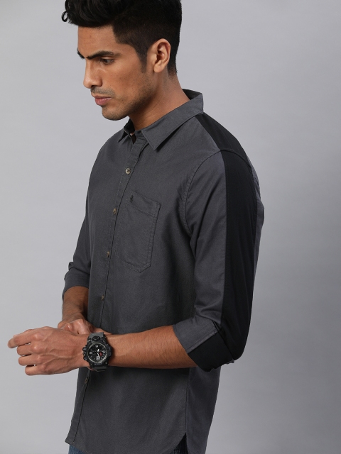 

WROGN Men Charcoal Grey Slim Fit Solid Casual Shirt with Colorblocked Panelled Sleeve