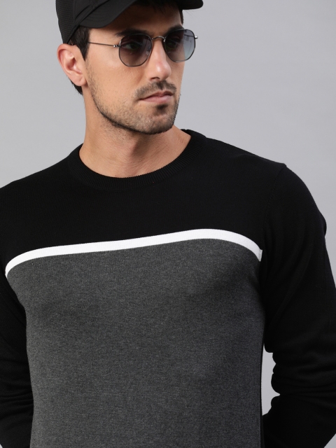 

WROGN Men Grey & Black Solid Pullover Sweater