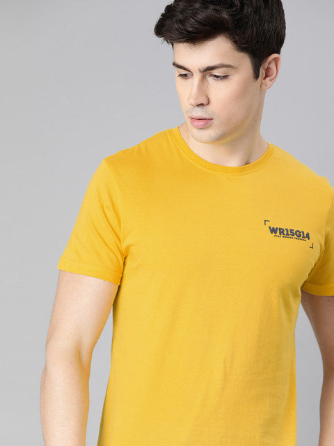 

WROGN Men Mustard Yellow Slim Fit Solid Round Neck T-shirt