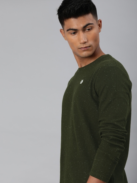 

WROGN Men Olive Green Self Design Slim Fit Round Neck T-shirt