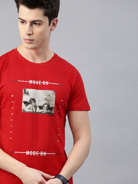 

WROGN Men Red Slim Fit Printed Round Neck T-shirt