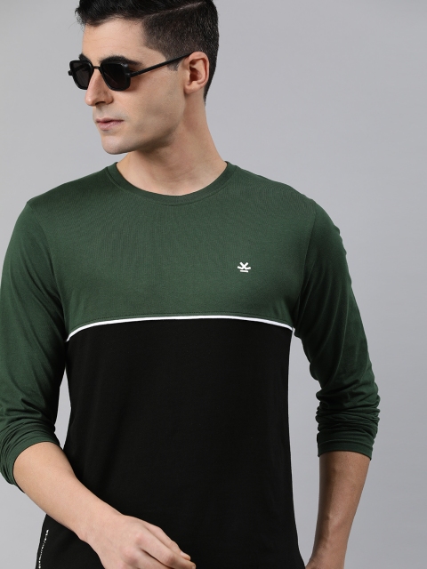 

WROGN Men Olive Green & Black Slim Fit Colourblocked Round Neck T-shirt