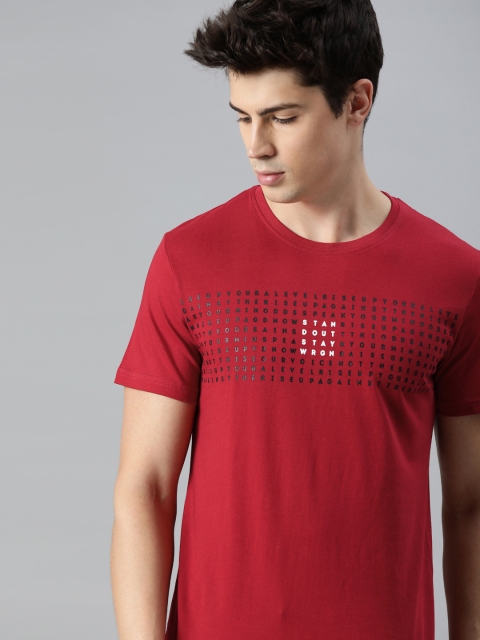 

WROGN Men Red Printed Slim Fit Round Neck T-shirt