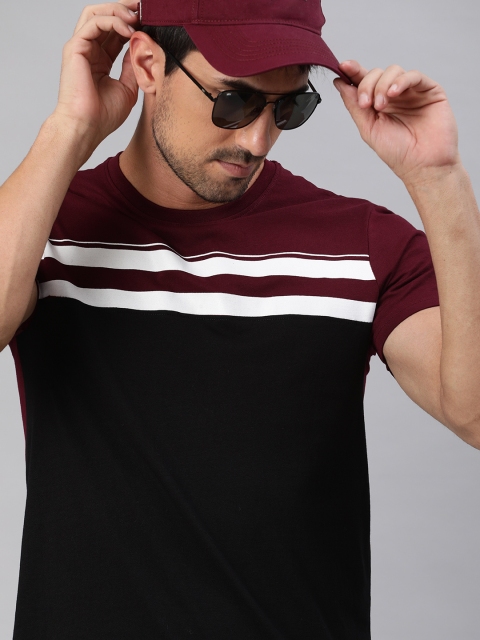 

WROGN Men Black & Maroon Colourblocked Round Neck T-shirt