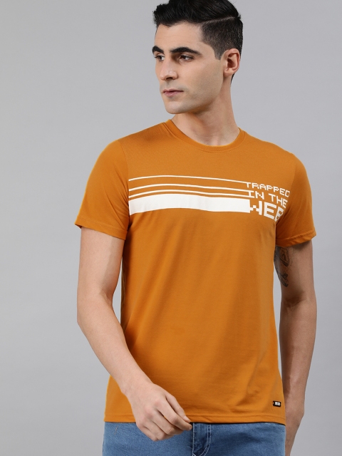 

WROGN Men Mustard Yellow & White Striped Slim Fit Round Neck T-shirt
