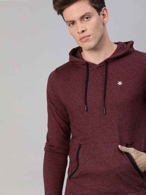 

WROGN Men Burgundy Solid Slim Fit Hood T-shirt