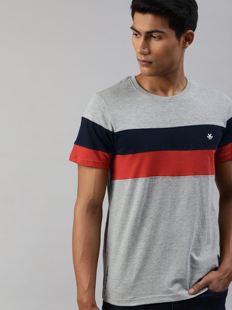 

WROGN Men Grey Melange & Red Slim Fit Striped Round Neck T-shirt