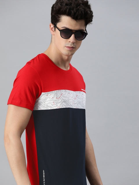 

WROGN Men Navy Blue & Red Colourblocked Slim Fit Round Neck T-shirt