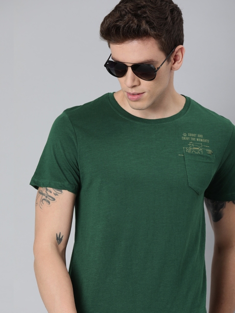 

WROGN Men Green Slim Fit Solid Round Neck T-shirt with Pocket