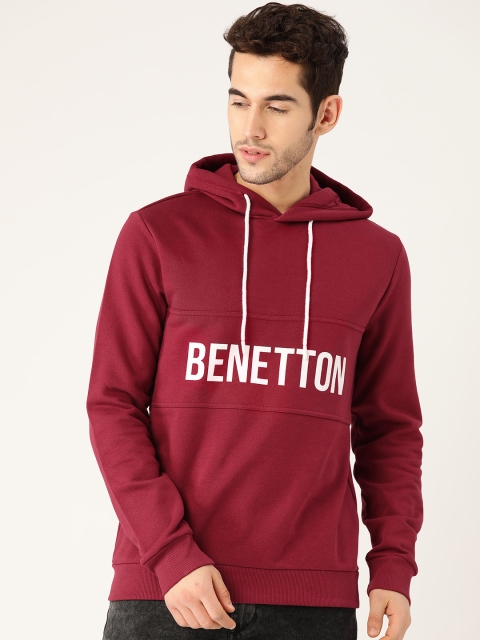 

United Colors of Benetton Men Maroon Printed Hooded Sweatshirt with Printed Detail