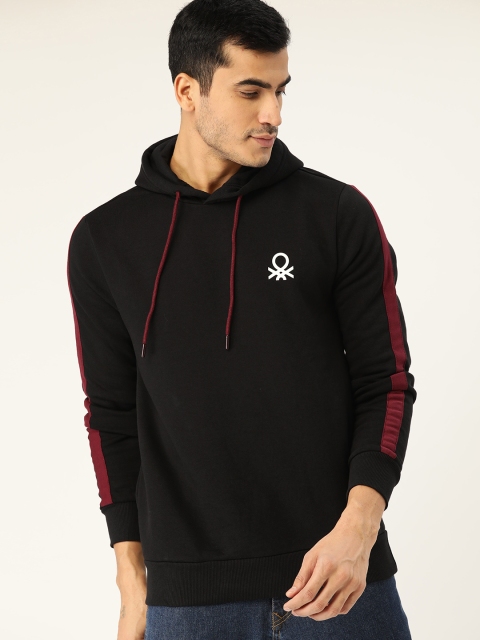 

United Colors of Benetton Men Black Solid Hooded Sweatshirt