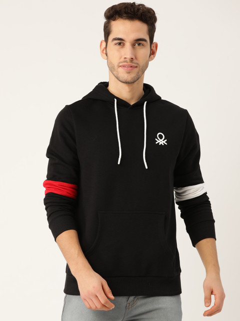 

United Colors of Benetton Men Black Solid Hooded Sweatshirt
