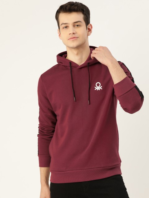 

United Colors of Benetton Men Burgundy Solid Hooded Sweatshirt