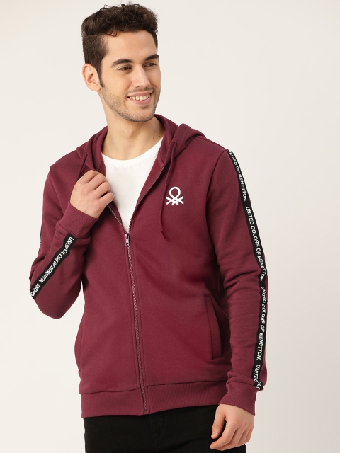 

United Colors of Benetton Men Maroon Solid Hooded Sweatshirt